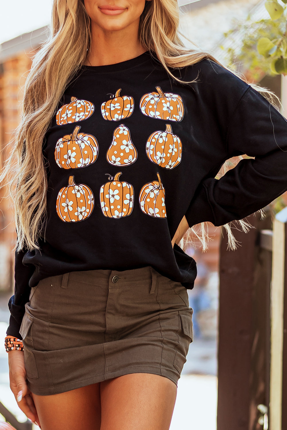 Black Floral Pumpkin Graphic Round Neck Halloween Sweatshirt