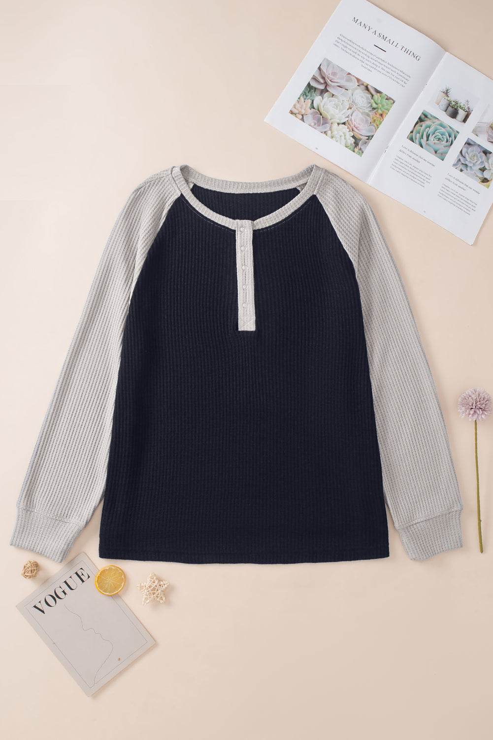 Black Color Contrast Waffle Knit Buttoned Plus Size Top